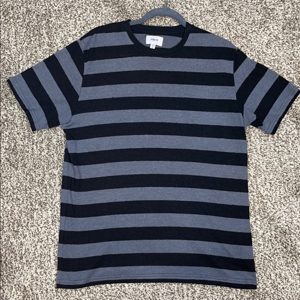 Hyden Too Tshirt